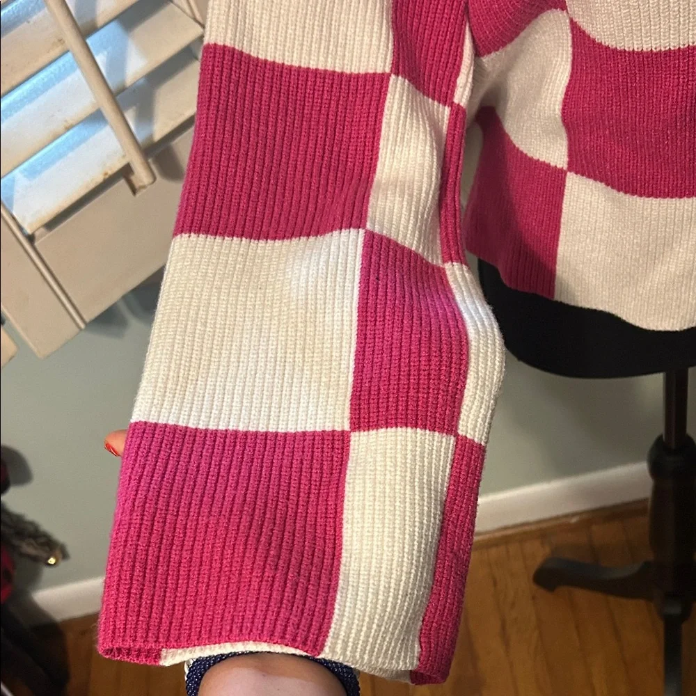 Pink and White Checkered Women's Sweater - Picture 5 of 5